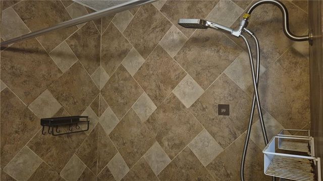 538 Cole Drive SW, Lilburn, GA 30047