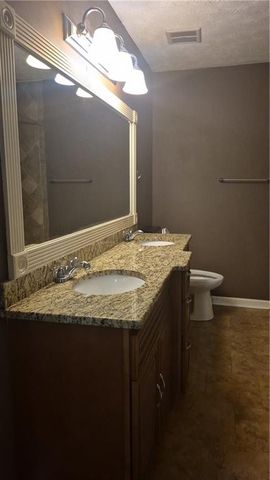 538 Cole Drive SW, Lilburn, GA 30047