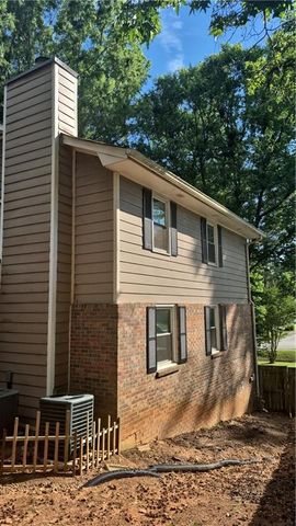 538 Cole Drive SW, Lilburn, GA 30047