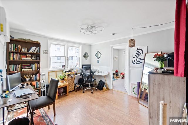 154 Orchard Street, Elmwood Park, NJ 07407