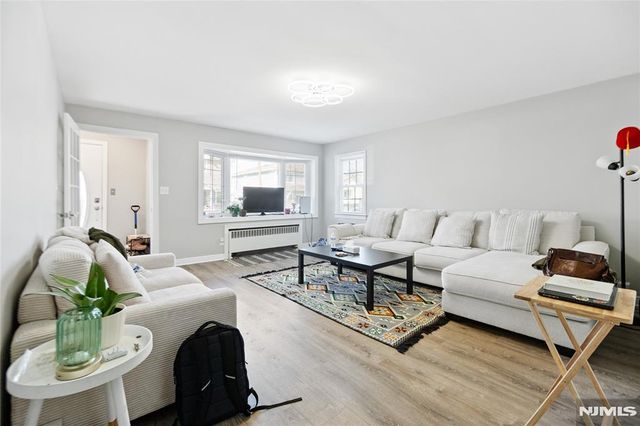 154 Orchard Street, Elmwood Park, NJ 07407