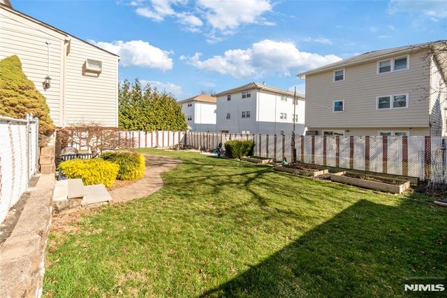 154 Orchard Street, Elmwood Park, NJ 07407