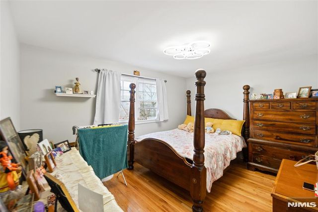 154 Orchard Street, Elmwood Park, NJ 07407