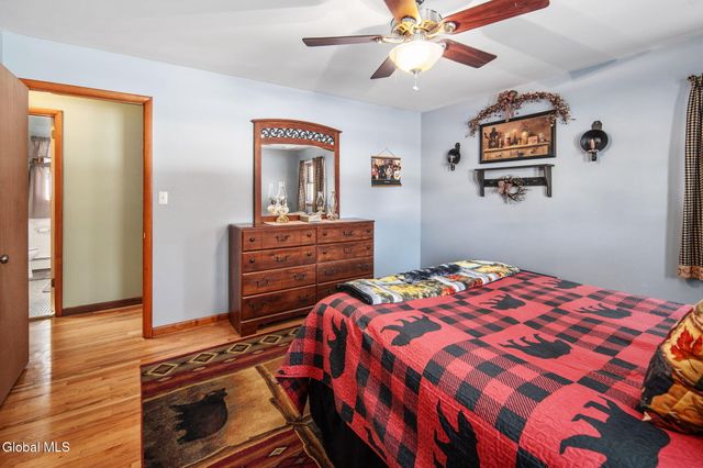 437 E Lucille Lane, Rotterdam, NY 12306