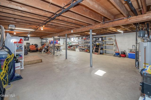 437 E Lucille Lane, Rotterdam, NY 12306