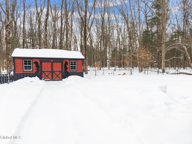 437 E Lucille Lane, Rotterdam, NY 12306