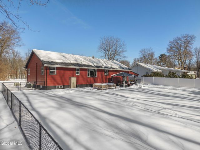 437 E Lucille Lane, Rotterdam, NY 12306