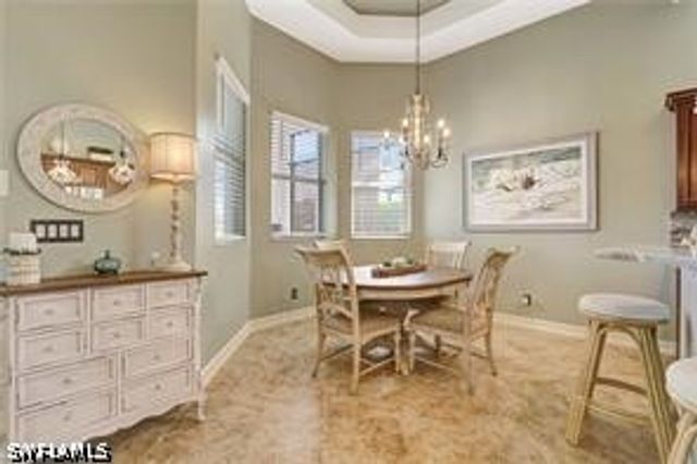 7636 Sussex CT, Naples, FL 34113