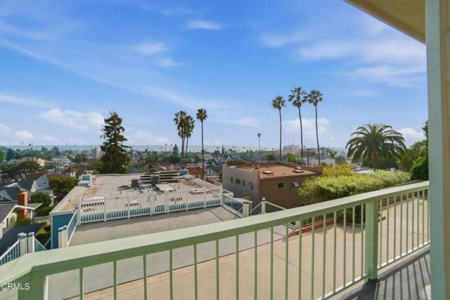 989 Inspiration Way, Ventura, CA 93001