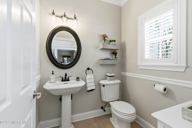 453 Harnell Avenue, Oakhurst, NJ 07755