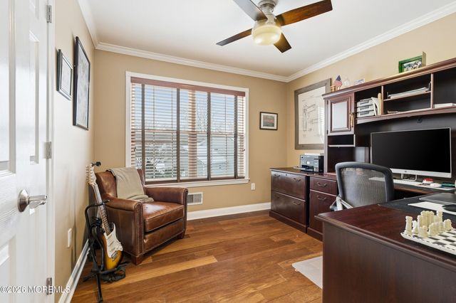 453 Harnell Avenue, Oakhurst, NJ 07755