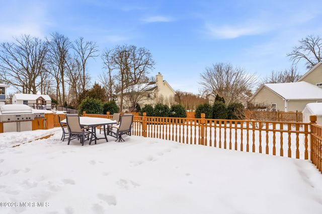 453 Harnell Avenue, Oakhurst, NJ 07755