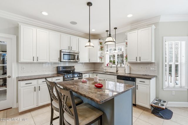 453 Harnell Avenue, Oakhurst, NJ 07755