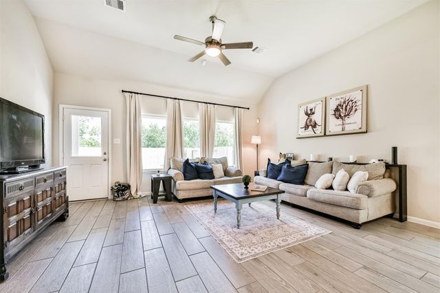 533 Winburn Tide Lane, La Porte, TX 77571