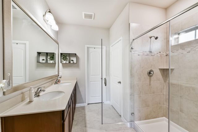 533 Winburn Tide Lane, La Porte, TX 77571