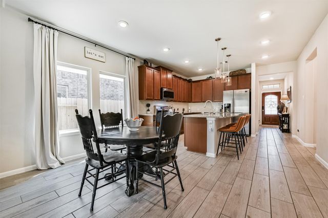 533 Winburn Tide Lane, La Porte, TX 77571