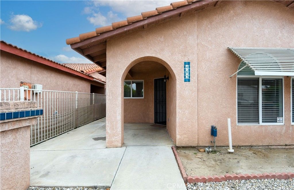 Image 3 of property listing at 465 Camino Grande, San Jacinto, CA 92582
