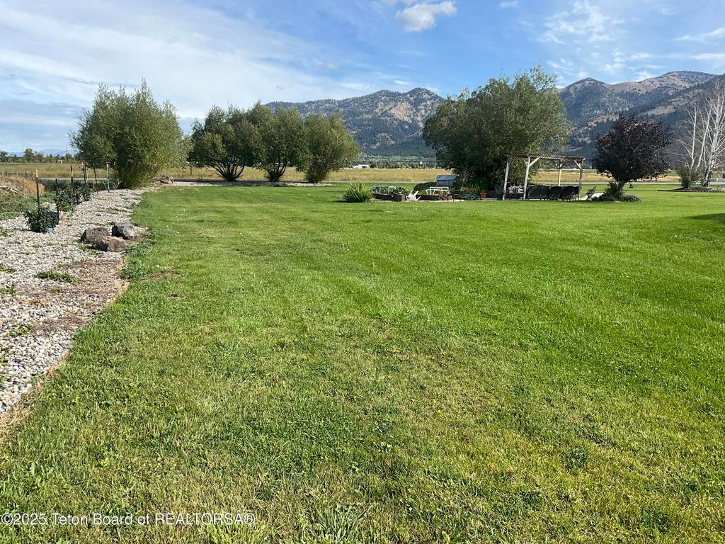 MUDDY STRING Road, Thayne, WY 83127 photo 12