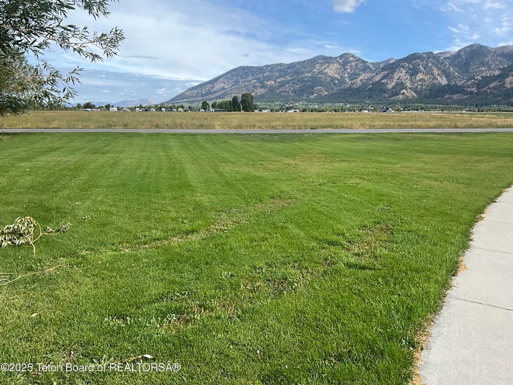 MUDDY STRING Road, Thayne, WY 83127 photo 13