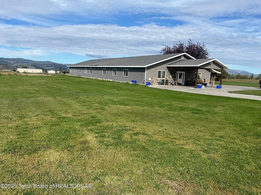 MUDDY STRING Road, Thayne, WY 83127 photo 21