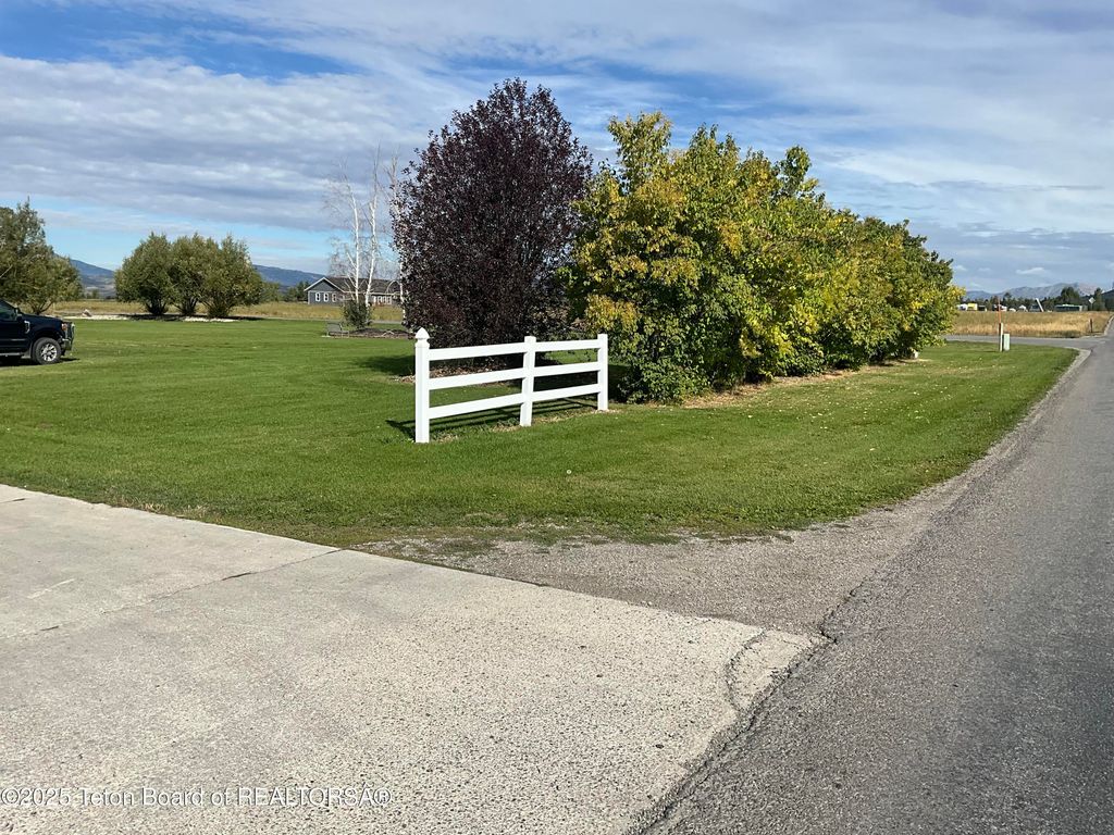 MUDDY STRING Road, Thayne, WY 83127 photo 23