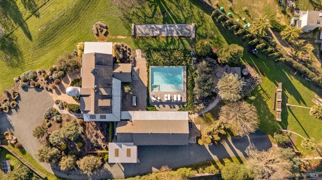 21831 Schellville Rd, Sonoma, CA 95476