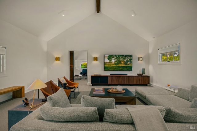 21831 Schellville Rd, Sonoma, CA 95476