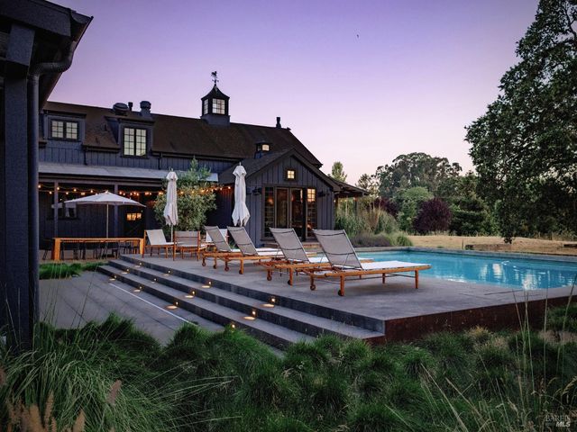 21831 Schellville Rd, Sonoma, CA 95476