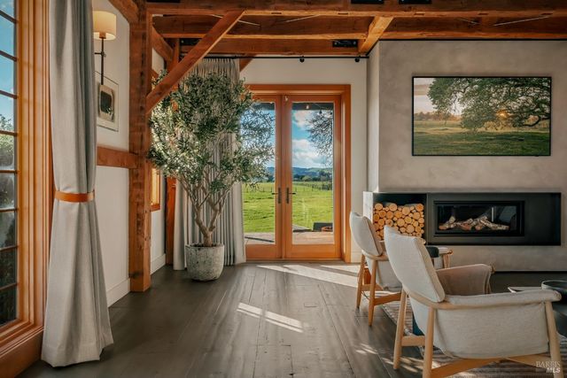 21831 Schellville Rd, Sonoma, CA 95476