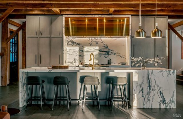 21831 Schellville Rd, Sonoma, CA 95476