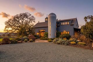 21831 Schellville Rd, Sonoma, CA 95476