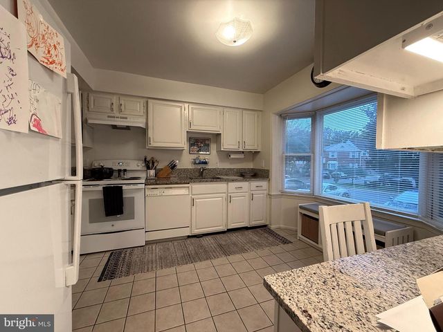 7507 CODDLE HARBOR LANE LN, Potomac, MD 20854