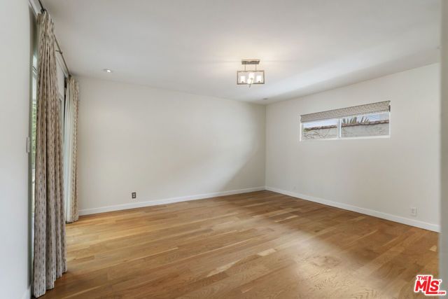 6225 S Corning Avenue, Los Angeles, CA 90056