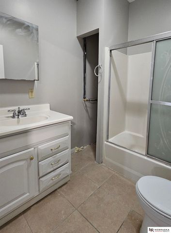 1805 M Street, Omaha, NE 68107