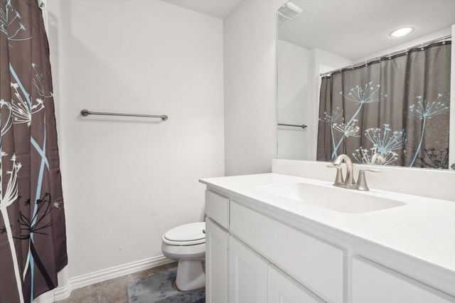 5012 Engleswood Trail, Lewisville, TX 75056