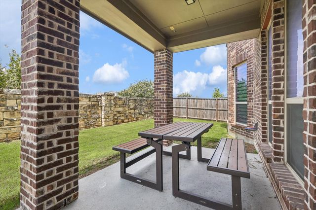 5012 Engleswood Trail, Lewisville, TX 75056