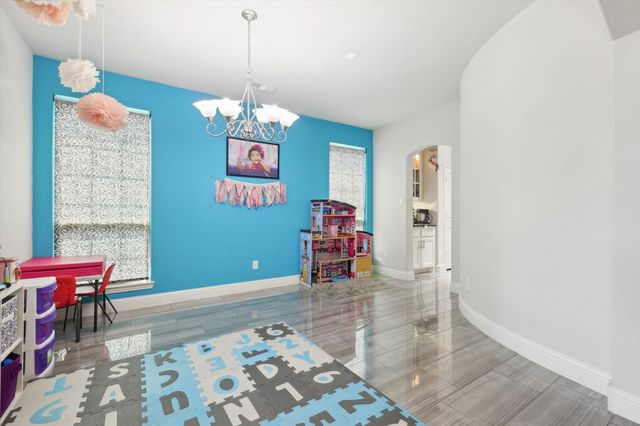 5012 Engleswood Trail, Lewisville, TX 75056