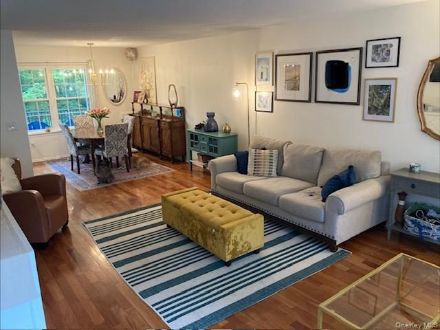 35 Poplar Circle, Peekskill, NY 10566