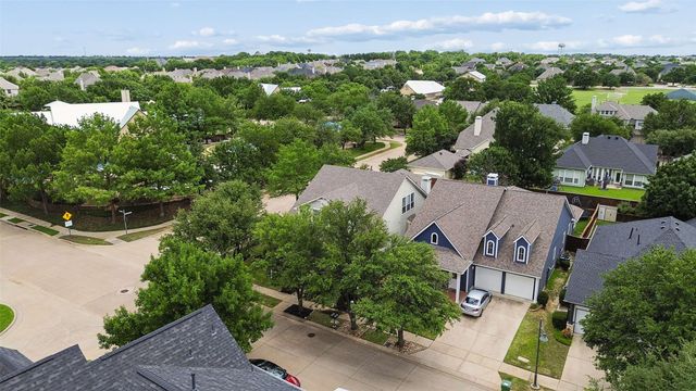 711 George Street, Lantana, TX 76226