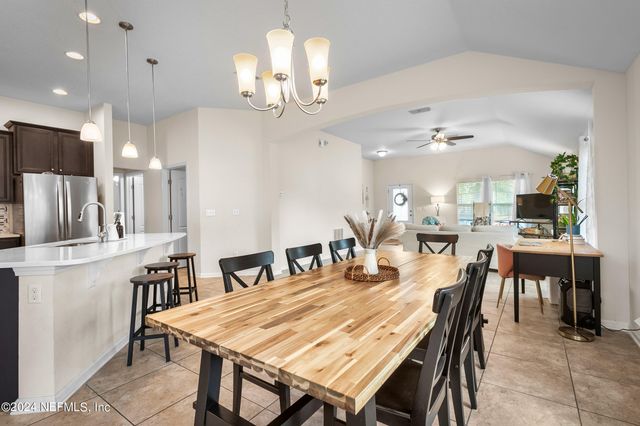 15606 CHIR PINE Drive, Jacksonville, FL 32218