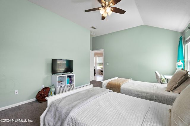 15606 CHIR PINE Drive, Jacksonville, FL 32218