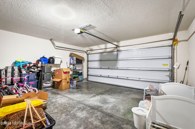 15606 CHIR PINE Drive, Jacksonville, FL 32218