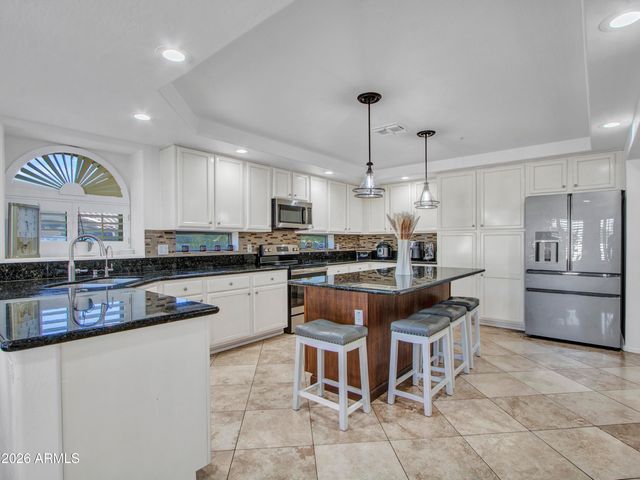 23575 N 81st Drive, Peoria, AZ 85383