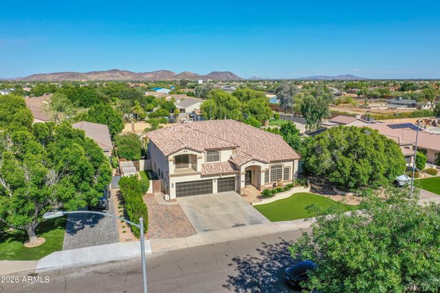 23575 N 81st Drive, Peoria, AZ 85383