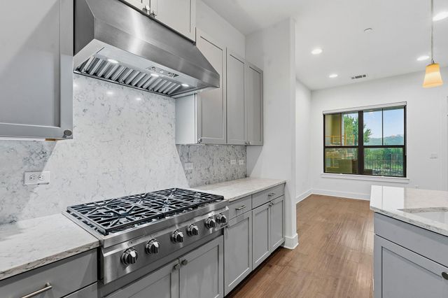 8200 Southwest PKWY 302, Austin, TX 78735
