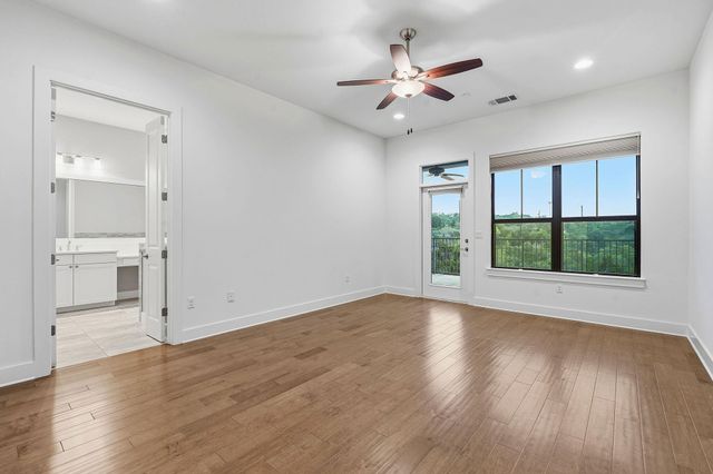 8200 Southwest PKWY 302, Austin, TX 78735