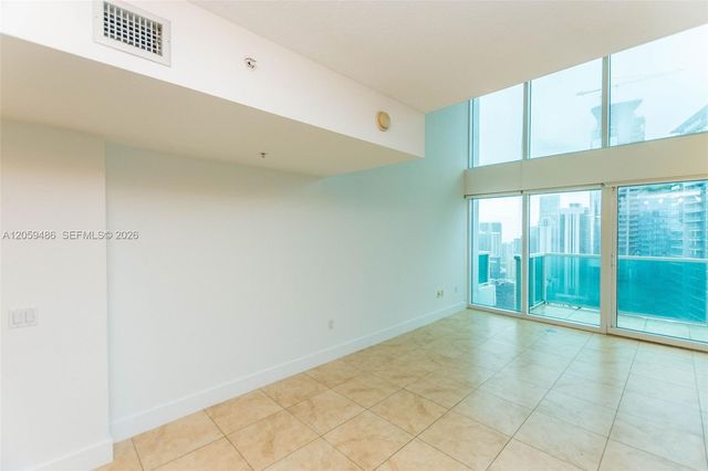 41 SE 5th Street 1914, Miami, FL 33131
