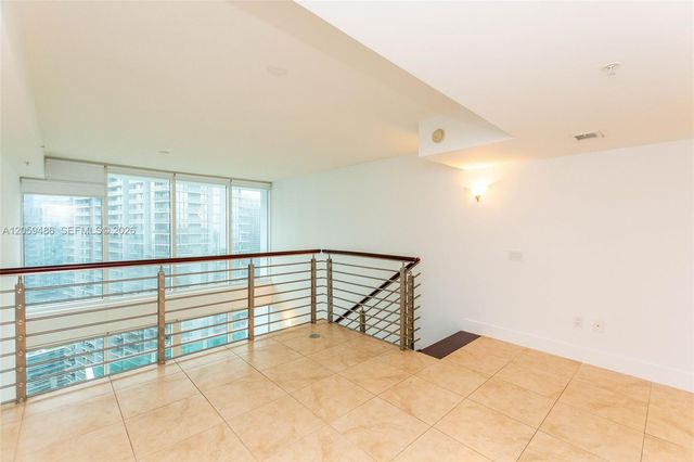 41 SE 5th Street 1914, Miami, FL 33131