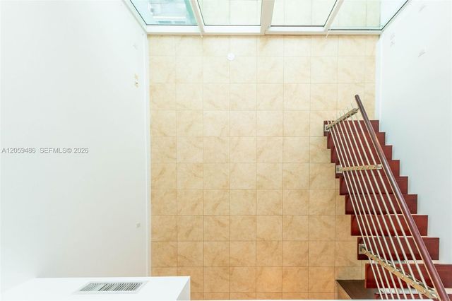 41 SE 5th Street 1914, Miami, FL 33131