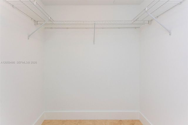 41 SE 5th Street 1914, Miami, FL 33131